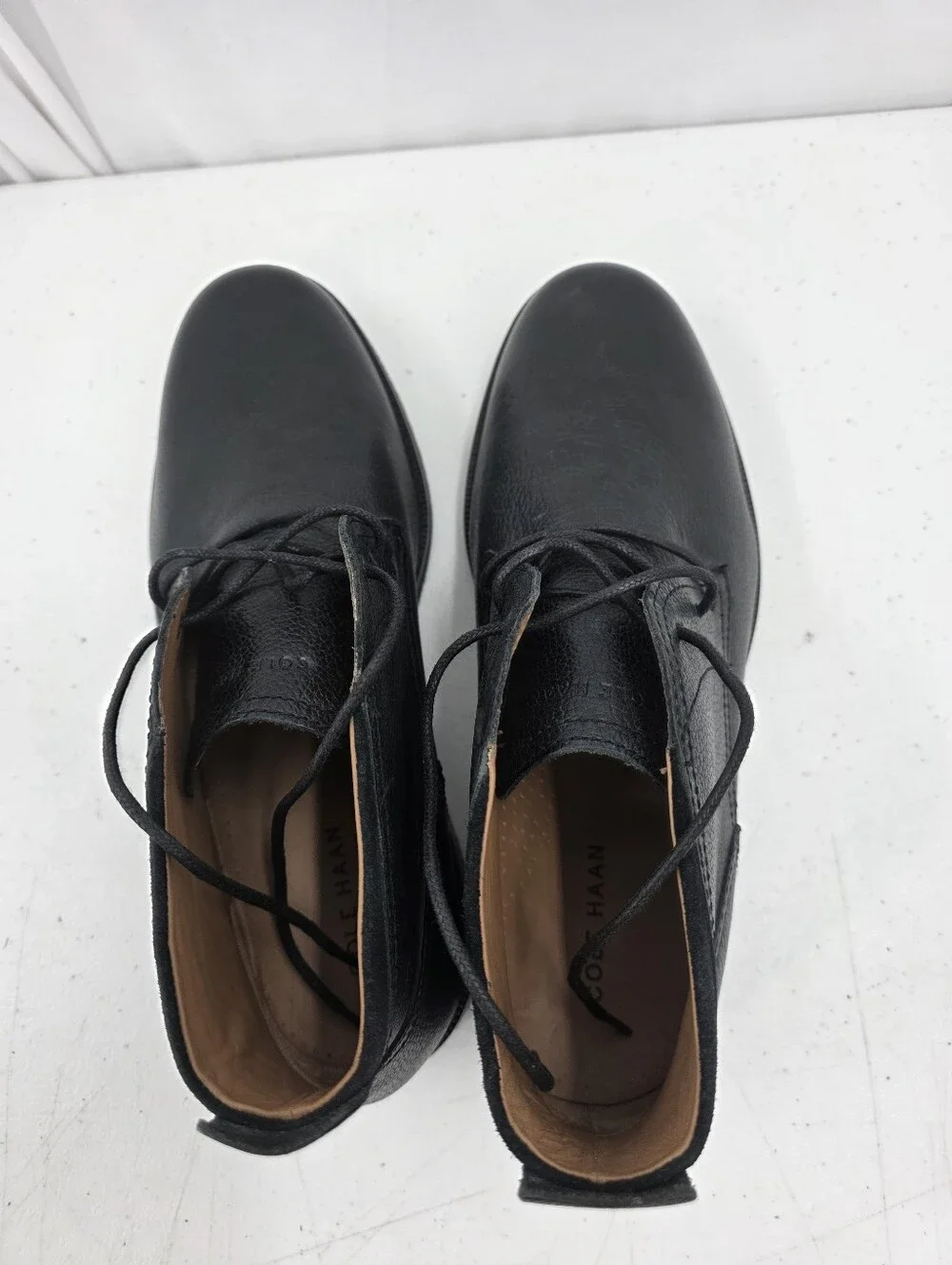 Cole Haan C24524 Men’s Pebble Leather Ogden Stitch Chukka Boots Black Sz 10.5M.